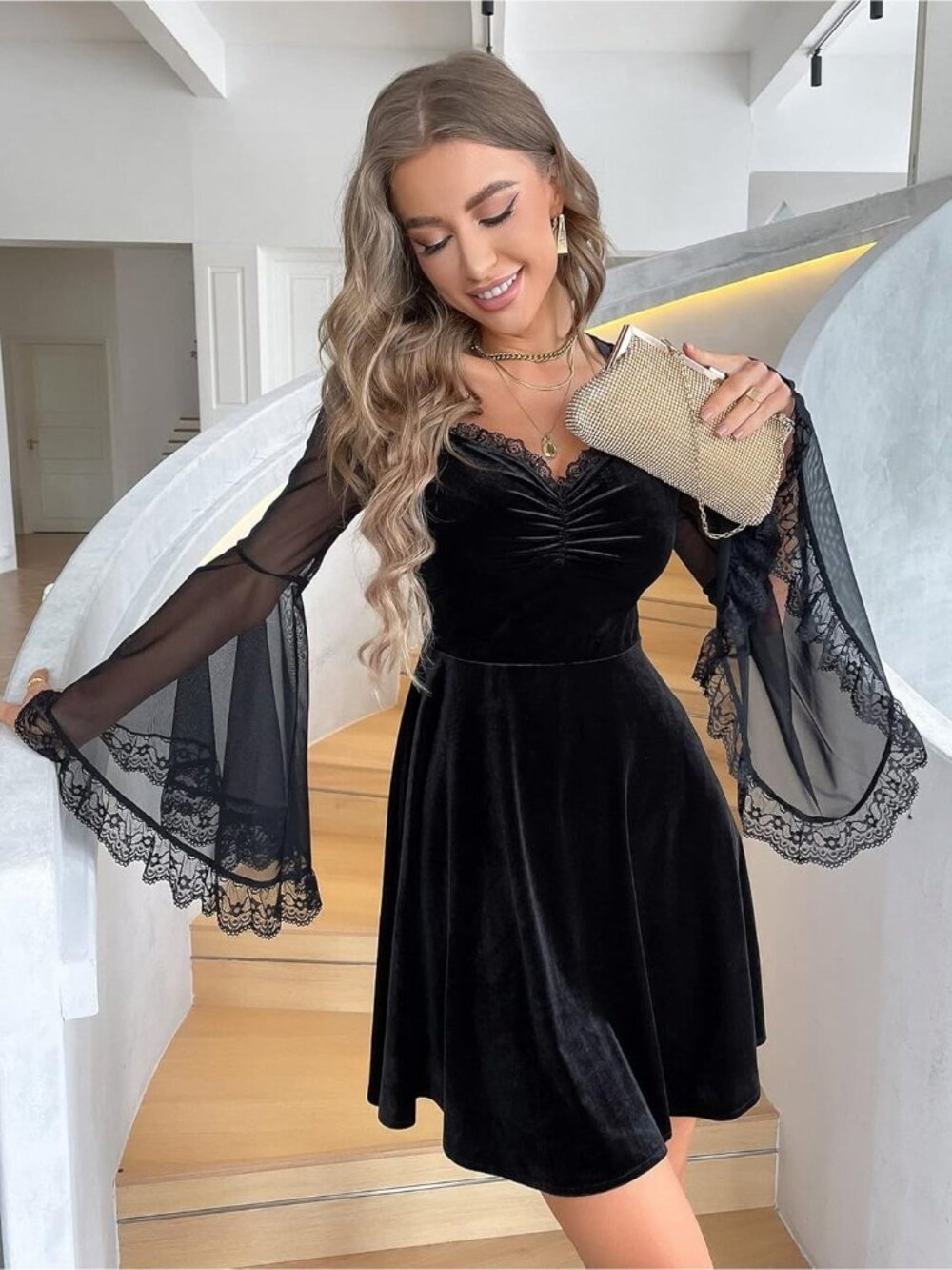 Women's Black Neckline Lace High Waist Velvet Sweetheart Halloween Mini Dress - Picture 3 of 6